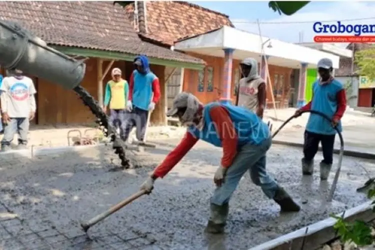Demi Mudik Lancar, Crazy Rich Grobogan Rela Rogoh Kocek Rp2,8 Miliar untuk Buat Jalan