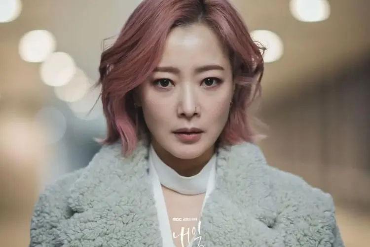 Sinopsis Tomorrow Episode 6: Koo Ryeon Tahan Rasa Sakit hingga Berhasil Selamatkan Kang Woo Jin