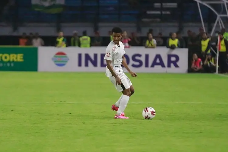 RESMI! David Rumakiek Gabung Persib