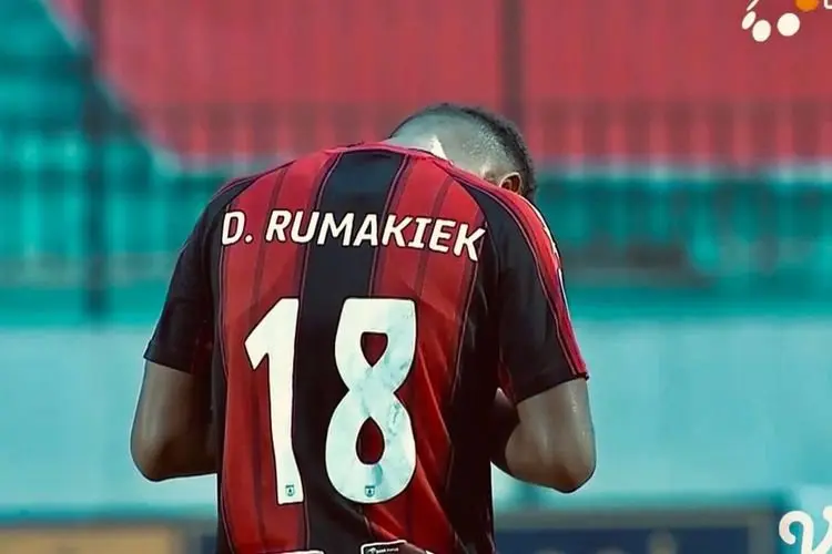 Soal Durasi Kontrak David Rumakiek, Ini Penjelasan Teddy Tjahjono