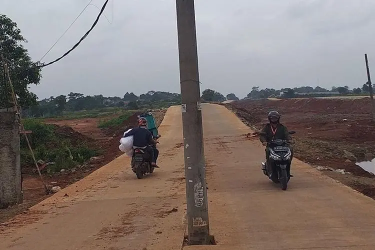 Proyek Jalan Bomang Dilanjutkan, Rudy Susmanto Ingatkan Jangan Ada Tiang Listrik di Tengah Jalan