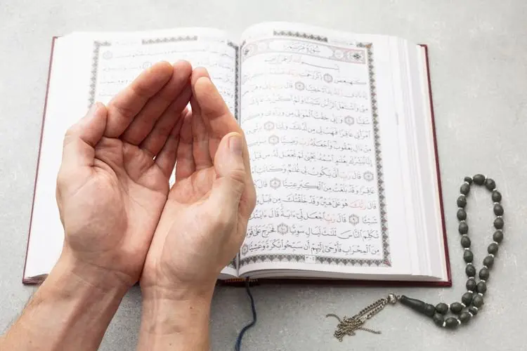 Hadist Dzikir kepada Allah Sebagai Rasa Syukur