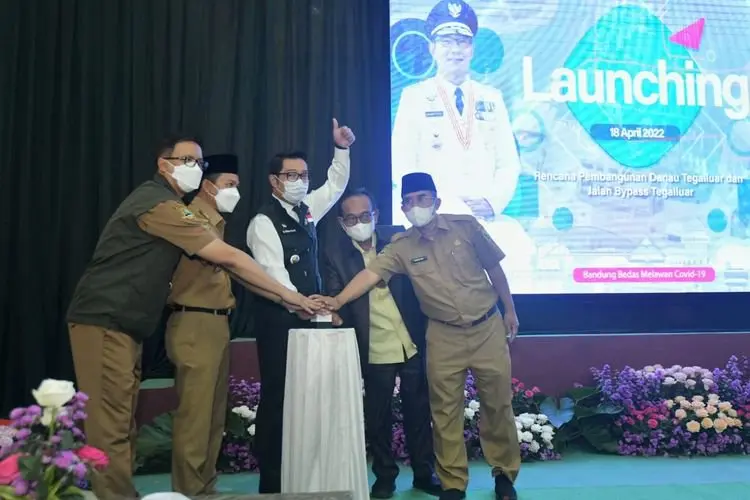 Pemprov Jabar Dukung Pembangunan Lima Danau Pengendali Banjir di Bandung