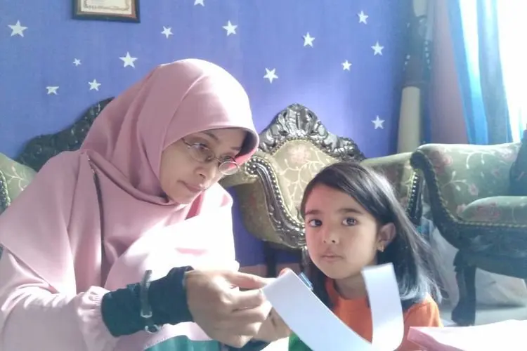 Semangat Hari Kartini, Guru SDN 046 Sindanglaya Sebut Tidak Hanya Sebatas Ajang Berkebaya