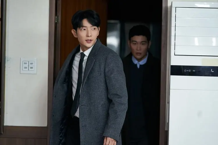Spoiler Again My Life Episode 5: Kim Hee Woo Tangani Kasus Suap, Langkah Pertama untuk Hancurkan Cho Tae Sub