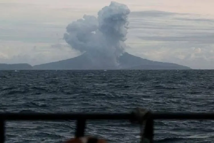 Badan Geologi ESDM Keluarkan Peringatan, Gunung Anak Krakatau Siaga 3 Usai Erupsi