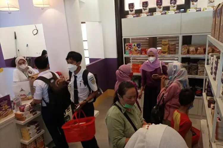 Suasana Baru, Lapis Bogor Sangkuriang Siap Sambut Wisatawan di Stasiun Bogor