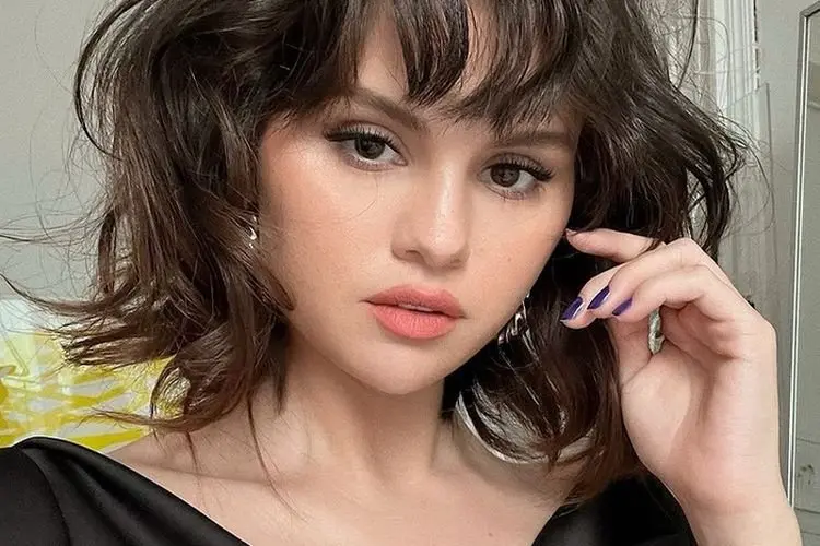 Lirik Laguâ Who Says â Selena Gomez