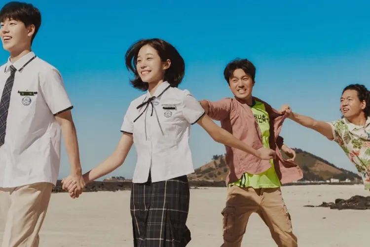 Spoiler Our Blues Episode 7: Hubungan Jung Hyeon dan Yeong Ju Ditentang Kedua Orangtuanya?
