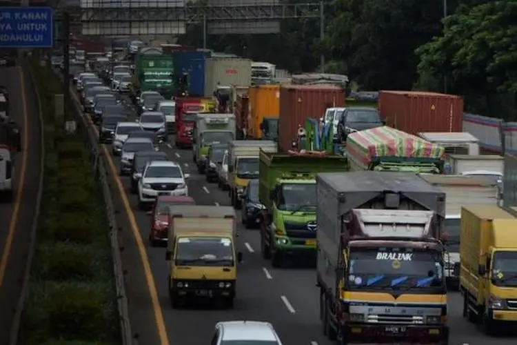 Jangan Macam-macam! Menhub Bakal Tindak Tegas Bus yang Pasang Tarif Tidak Wajar