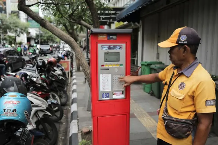 Pendapatan Asli Daerah Kota Bandung dari Mesin Parkir Tahun 2020 Capai Rp3,9 Miliar