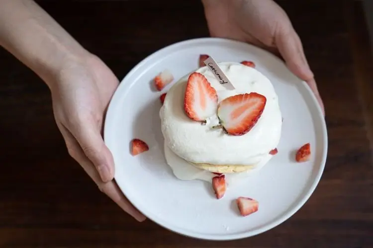 Resep Menu Lebaran: Strawberry Shortcake yang Lembut dan Segar