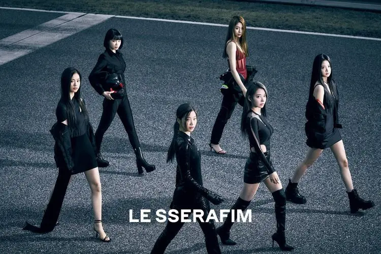 Jelang Debut, Girl Grup Baru LE SSERAFIM Berhasil Melampaui 380 Ribu Pre-Order Album 'FEARLESS'
