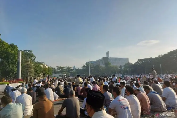 Pelaksanaan Salat Idul Fitri di Lapangan Gasibu Pecahkan Rekor