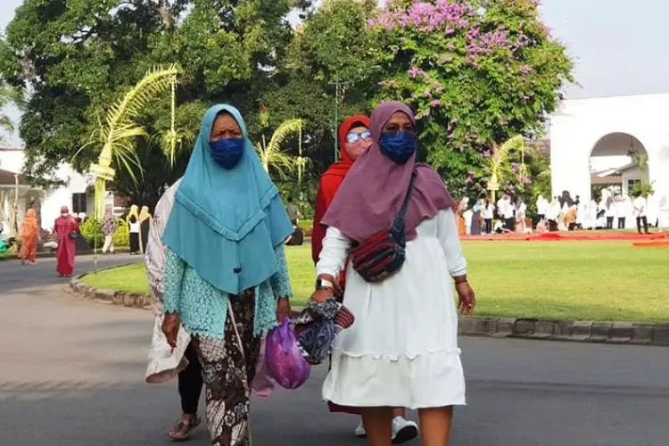 Meski Terbatas Warga Dizinikan Salat Idul Fitri Bareng Presiden Jokowi