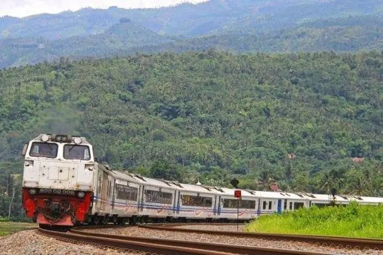 Catat! Ini Jadwal Kereta Tambahan untuk Arus Balik Mudik Lebaran 2022