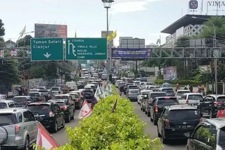 Pengusaha Hotel Puncak Keluhkan Informasi Penerapan One Way, Banyak Pengunjung Batalkan Reservasi