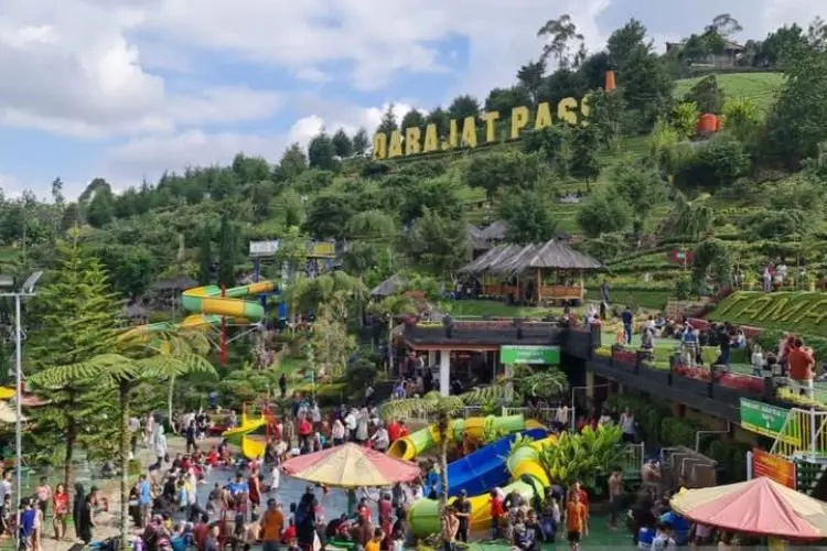 Memasuki Libur Lebaran 2022, Objek Wisata Air Panas di Garut Ramai Dikunjungi Wisatawan