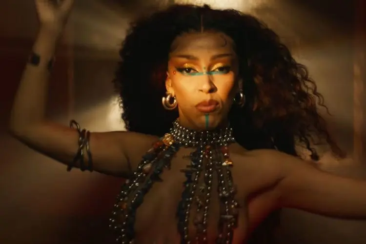 Lirik Laguâ Vegas â Doja Cat