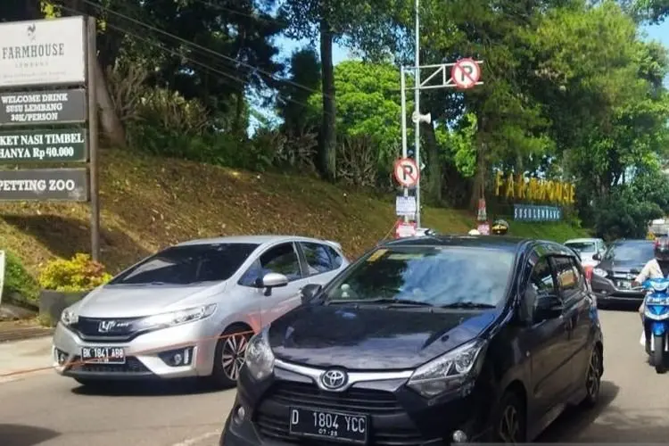 Sejak H+1 Lebaran, Sudah 260.000 Kendaraan Masuk Puncak