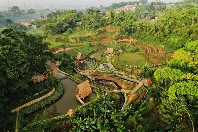 Selain Pusat Kota Bandung, 6 Tempat Ini Bisa Jadi Destinasi Wisata Instagramable