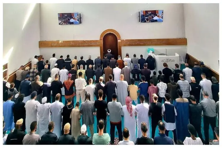 Doa Iftitah, Arab dan Artinya