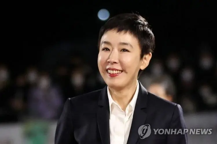 Profil Kang Soo Yeon, Bintang Film Korsel Era 1990-an yang Meninggal Dunia Akibat Penyakit Jantung