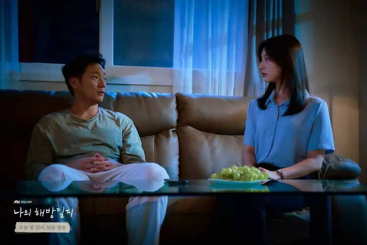 Spoiler My Liberation Notes Episode 9: Mencekam, Tuan Gu Kembali Berikan Tatapan Tajam pada Yeom Mi Jung