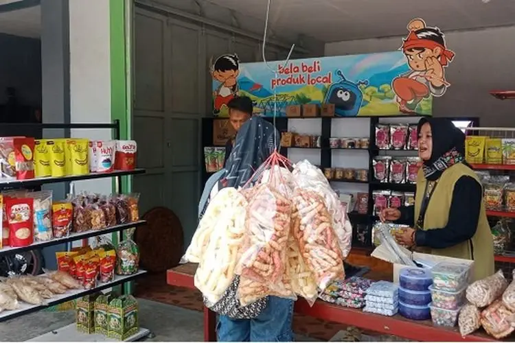 Ramai Dikunjungi Wisatawan, Pelaku UMKM di KBB Terapkan Strategi Ini
