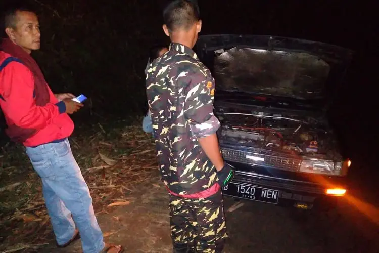 Jalur Gunung Lio, Tanjakan Curam dan Mitos Larangan Melintas bagi Pengantin Baru