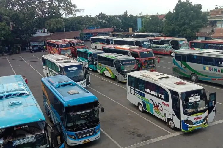 Hingga H+5, Arus Mudik di Terminal Cicaheum Masih Ramai