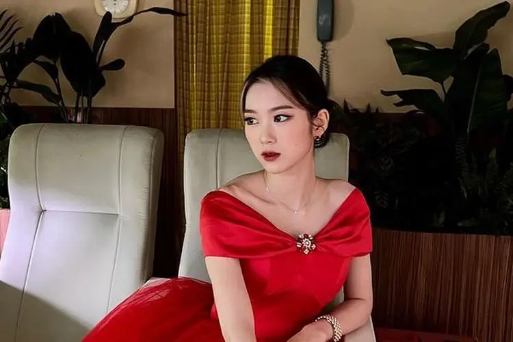 Jiho Oh My Girl Dikabarkan Akan Meninggalkan Agensi, 6 Member Lainnya Perbarui Kontrak