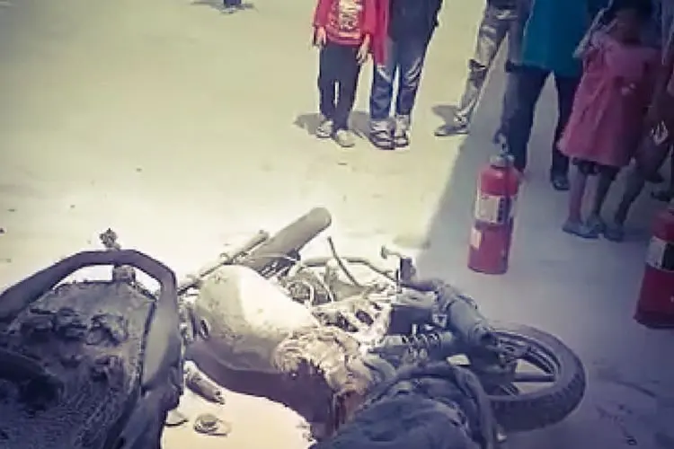 Gegara Hal Ini, Tujuh Kendaraan Bermotor Hangus Terbakar di SPBU Sindangkerta