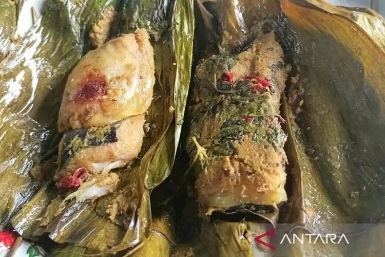 Nikmatnya Pepes Jambal H Dirja Walahar yang Melegenda di Karawang, Kuy Ah!