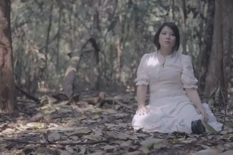 Lirik Laguâ Terpaut Oleh Waktu â Danilla