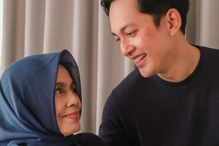 Innalillahi, Ibunda Kiki Farrel Meninggal Dunia