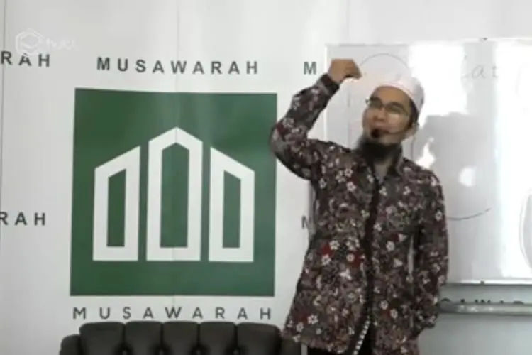 Amalan Khusus Memperlancar Rezeki di Hari Jumat, Ustadz Adi Hidayat: Setelah Khutbah Jumat