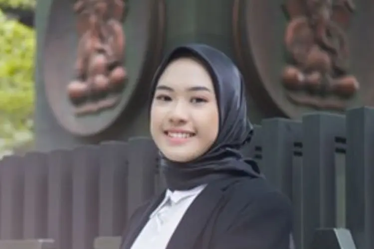 Zahra Shofia Hanin: Tetap Berprestasi di Tengah Kesibukan Akademis dan Nonakademis