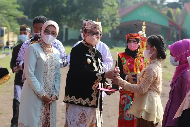 Kurikulum Merdeka Dinilai Banyak Manfaat, Begini Kata Bupati Cirebon