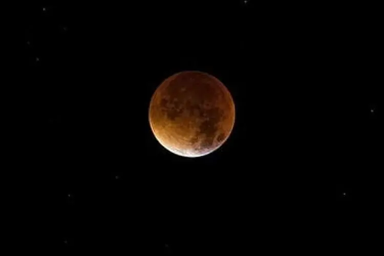 Gerhana Bulan Total 3 Maret 2026, Kemenag Ajak Umat Islam Laksanakan Shalat Khusuf