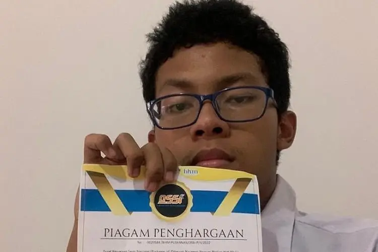 Keren, Siswa SMAN 3 Bandung Ini Pernah Mengikuti Olimpiade Matemateka dan Bahasa Inggris