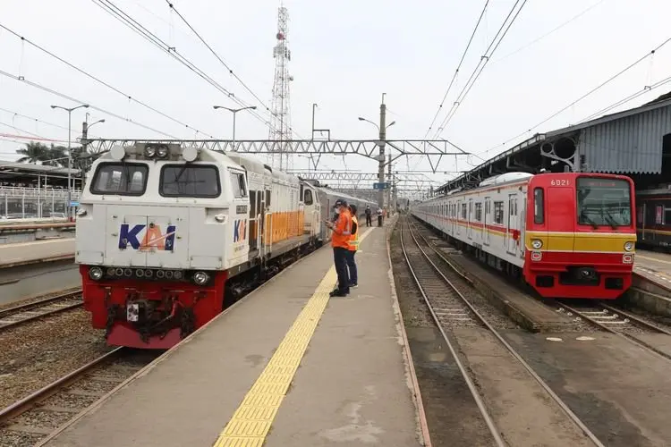 Mulai 17 Mei 2022 Daop 1 Jakarta Berlakukan Jadwal Baru KA Lokal Pangrango Bogor Paledang - Sukabumi