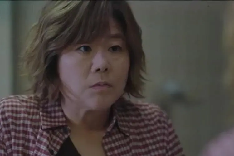 Spoiler Our Blues Episode 13: Jung Eun Hee Putuskan untuk Jauhi Mi Ran, Ada Apa?