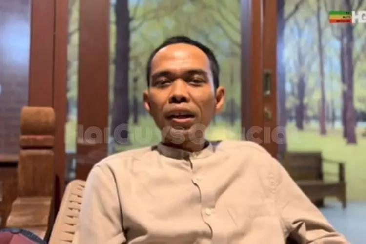 Dicekal Masuk Singapura, UAS Sempat Dimasukan ke Ruangan 1Ã2 Meter Seperti Penjara