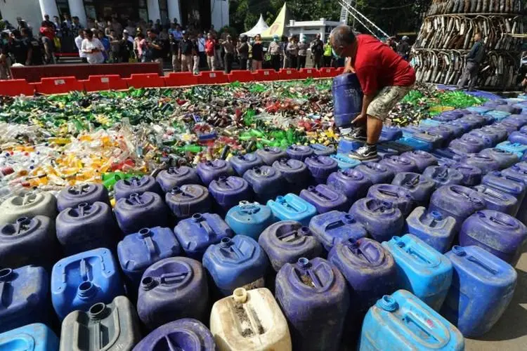 Warga Ciwidey Ancam Geruduk Lapak Miras Jika Tak Ada Tindakan dari Aparat Setempat