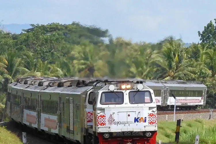 Aturan Baru Naik Kereta, Sudah Vaksin Kedua Tak Perlu Antigen