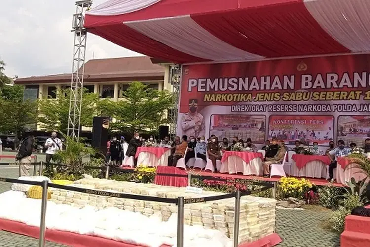 Satu Ton Lebih Sabu dari Iran Dimusnahkan Polda Jabar