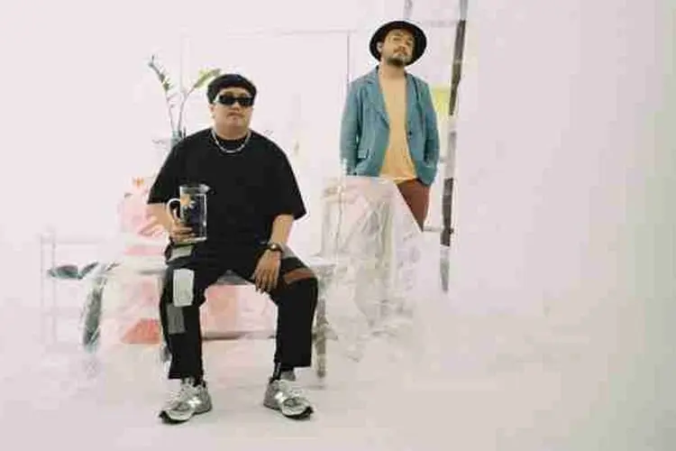 Lirik Laguâ Hura Haru â Feel Koplo