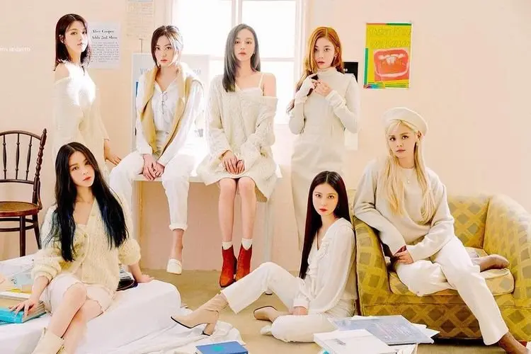 CLC Resmi Bubar, Diumumkan Langsung Cube Entertainment