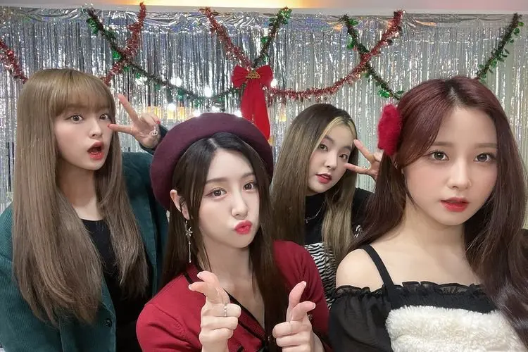 Debut Kurang dari 2 Tahun, Girl Grup LUNARSOLAR Resmi Bubar Hari Ini